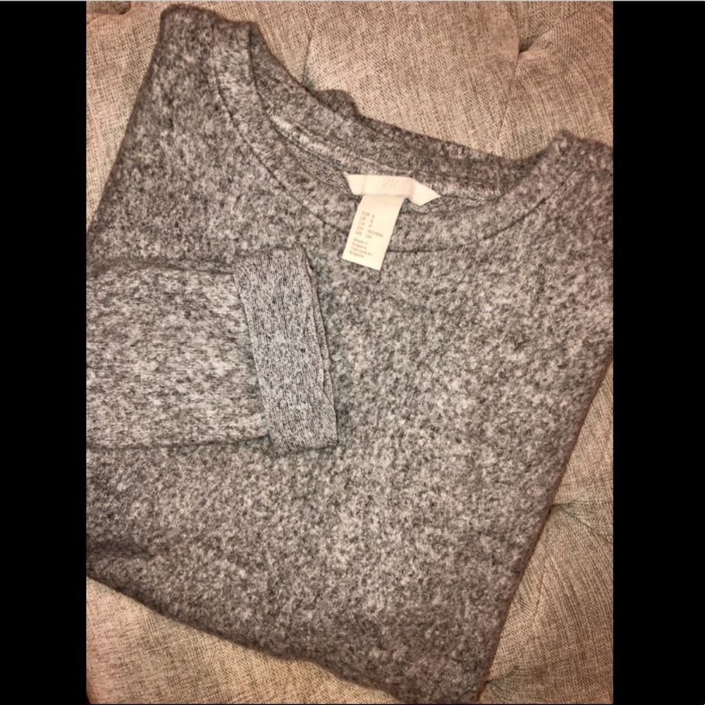 H&M - Soft Crewneck Sweater - Size Small